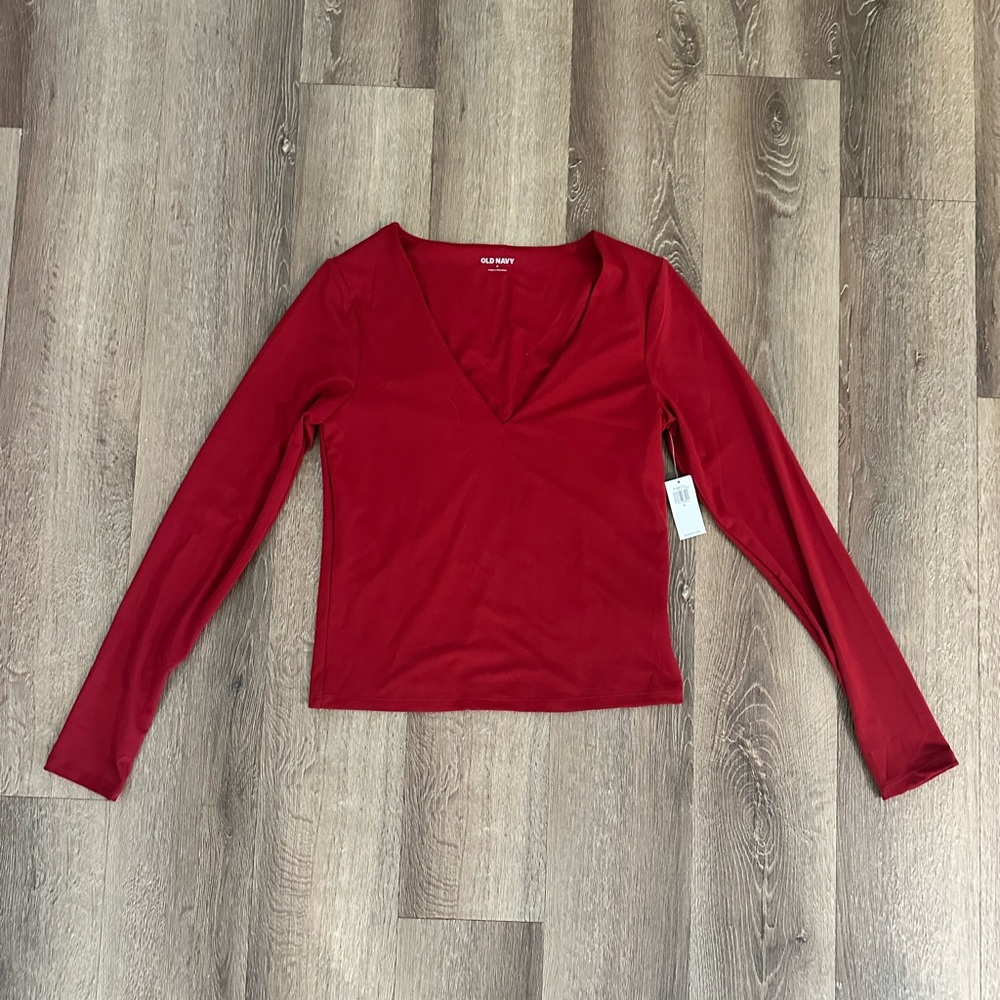 Old Navy Women's Deep Red Long Sleeve V-Neck Tee